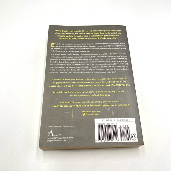 Daring Greatly Book by Brene Brown - Picture 2 of 2